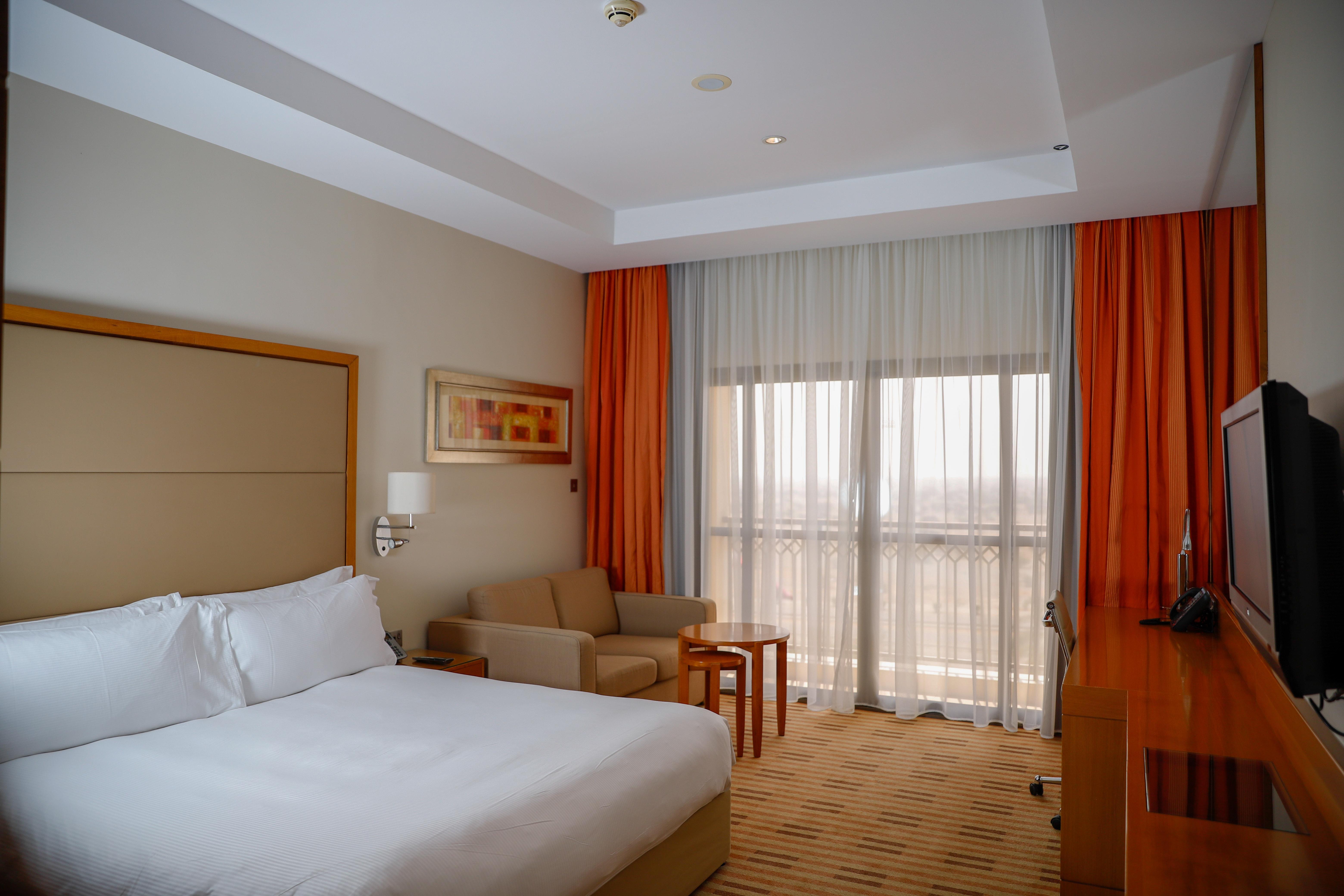 Готель Crowne Plaza Sohar By Ihg Екстер'єр фото