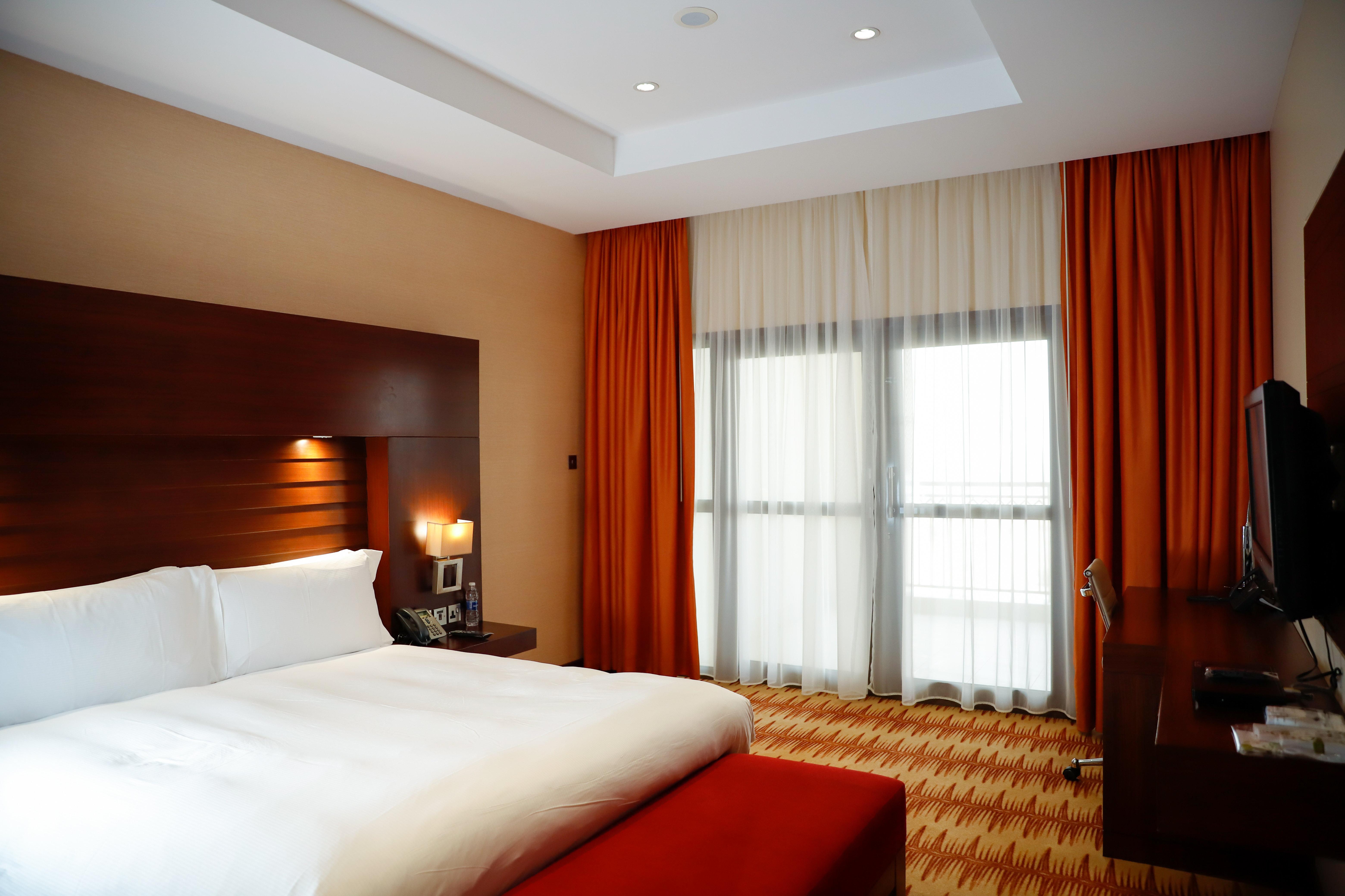 Готель Crowne Plaza Sohar By Ihg Екстер'єр фото