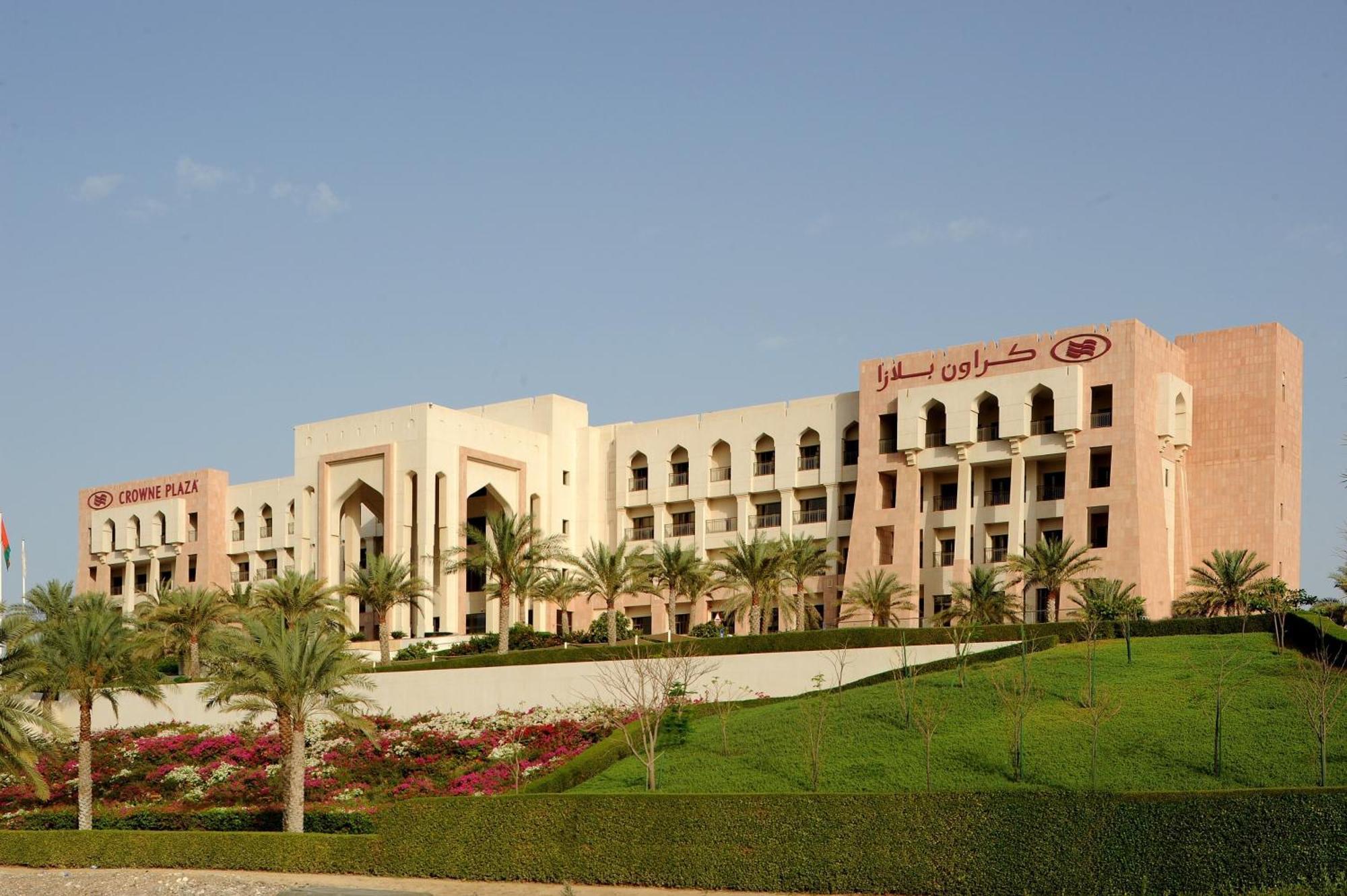 Готель Crowne Plaza Sohar By Ihg Екстер'єр фото